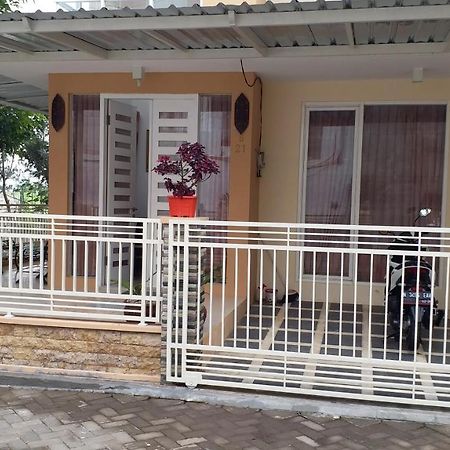Villa Two One Exotic Private Pool Di Batu Бату Экстерьер фото
