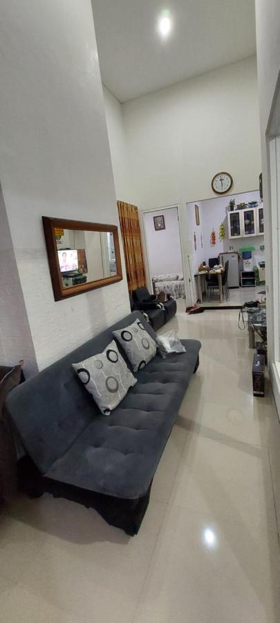 Villa Two One Exotic Private Pool Di Batu Бату Экстерьер фото